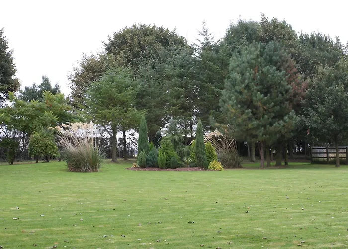Cottage Lea\'S Country Hotel & Restaurant