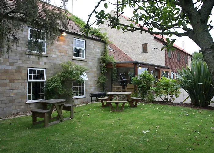 Cottage Lea\'S Country Hotel & Restaurant